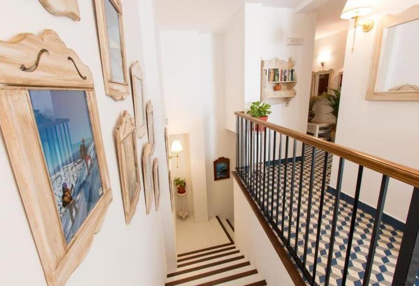 Hostal Moon Tolox Εξωτερικό φωτογραφία