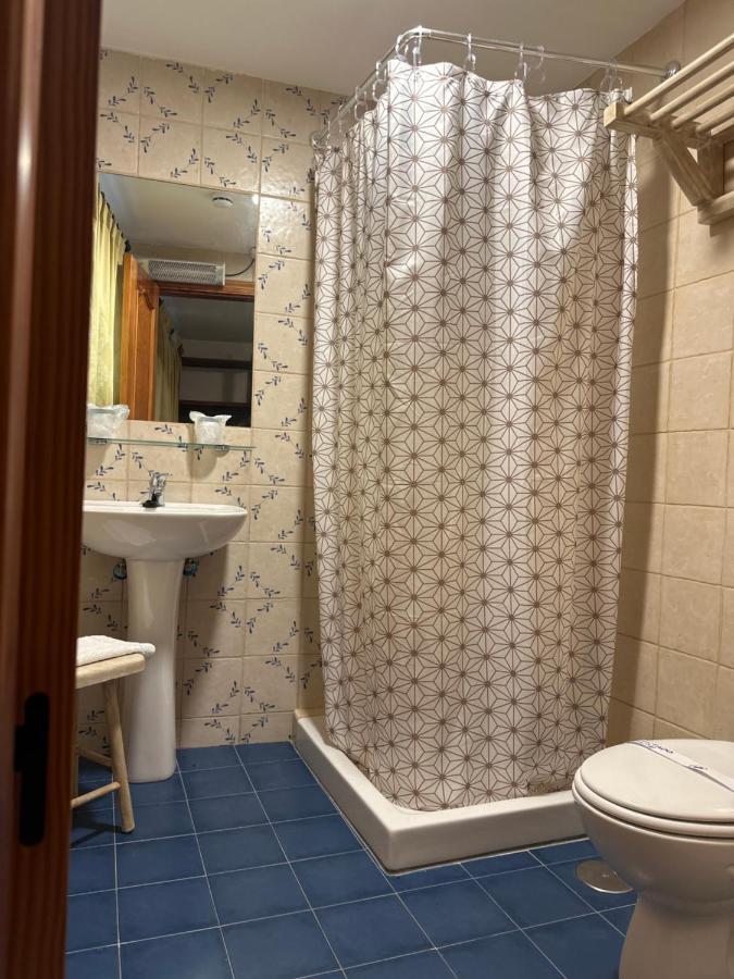 Hostal Moon Tolox Εξωτερικό φωτογραφία